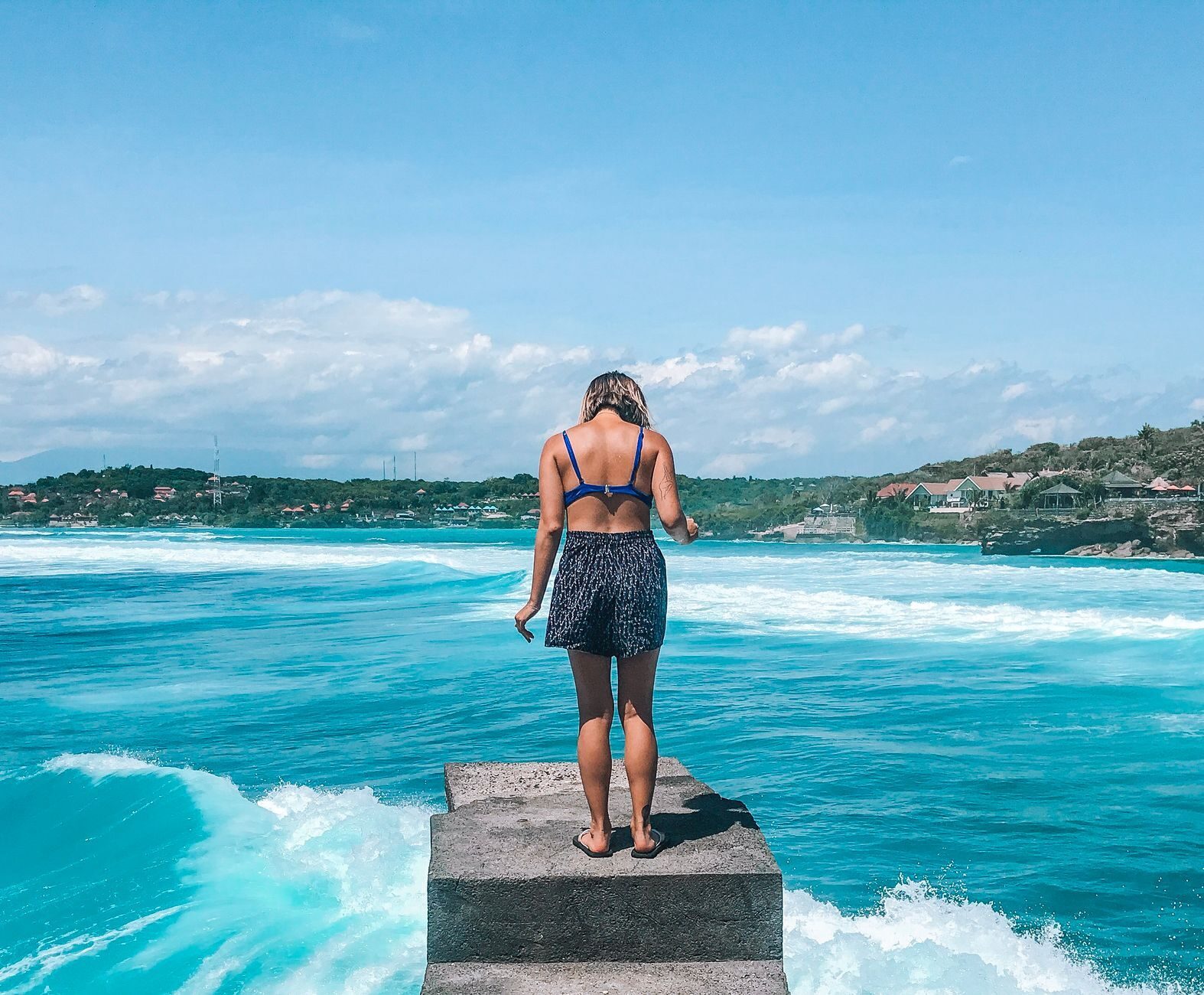 The much-photographed platform off Lembongan's east coast, turquoise water racing past below.