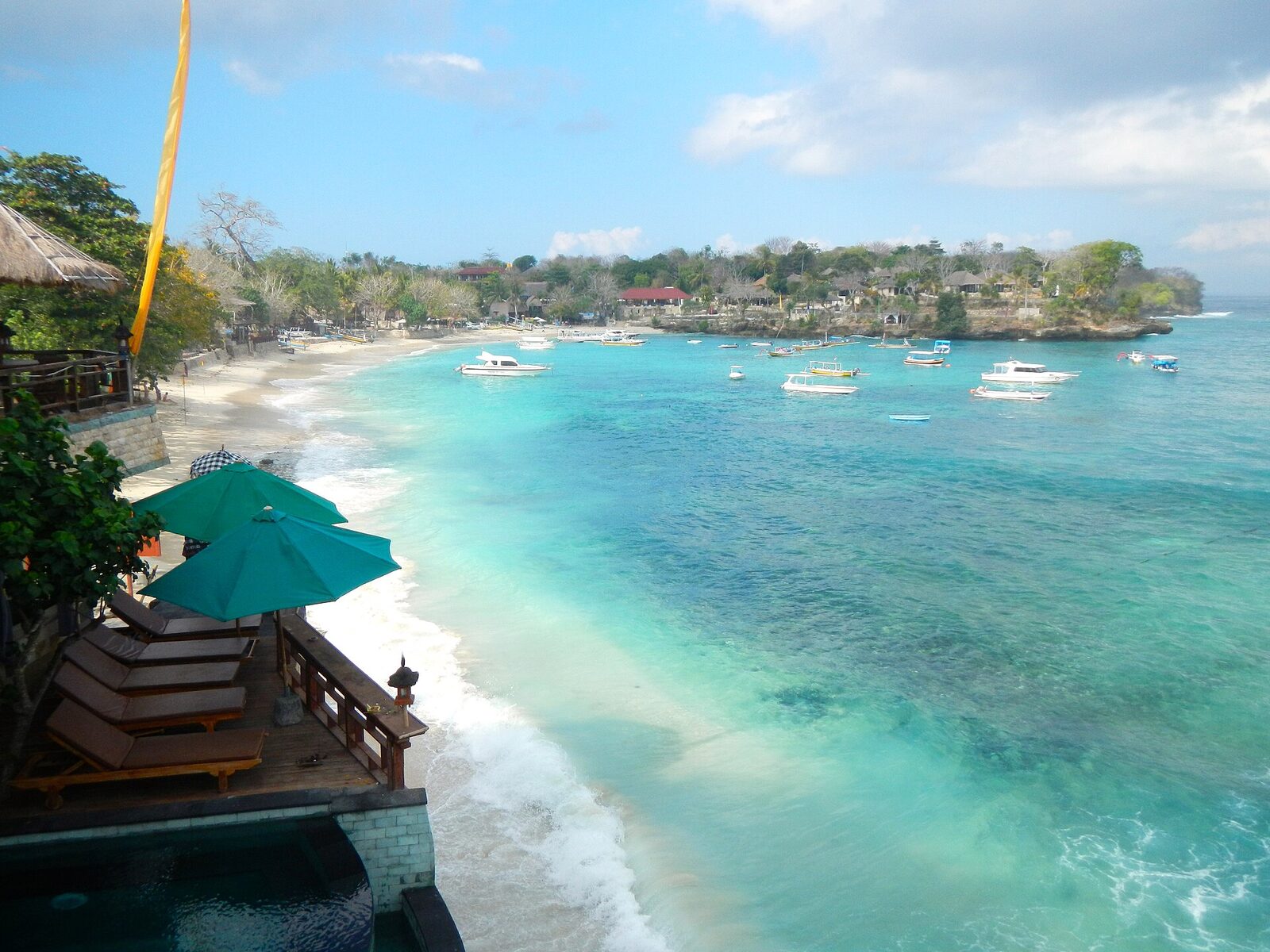 A mellow turquoise bay on Nusa Lembongan — the easy, gentle island of the two.